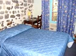 Hotel Restaurante Le Bilboquet, Soirée étape, VRP, Parking, WiFi gratuit dans toutes les chambres (Le Puy-en-Velay, Haute-Loire,43)