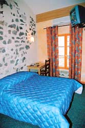 Hotel Restaurante Le Bilboquet, proche Vieille ville du Puy, site pittoresque, randonnées pédestres, activites touristiques (Le Puy-en-Velay, Haute-Loire,43)